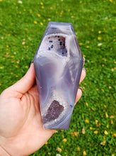 Load image into Gallery viewer, Agate Coffin (B)
