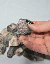 Load image into Gallery viewer, Raw Rhodonite