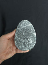 Load image into Gallery viewer, Black Amethyst Cut Base
