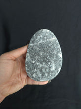 Load image into Gallery viewer, Black Amethyst Cut Base

