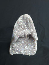 Load image into Gallery viewer, Aura Amethyst Cut Base
