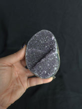 Load image into Gallery viewer, Amethyst Cut Base 102
