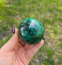 Load image into Gallery viewer, Malachite sphere
