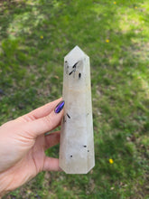 Load image into Gallery viewer, Tourmalinated quartz tower
