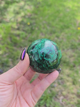 Load and play video in Gallery viewer, Malachite sphere
